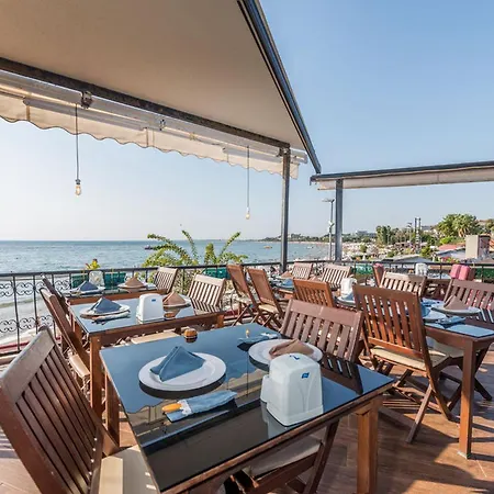 Tropic Club & - Hotell