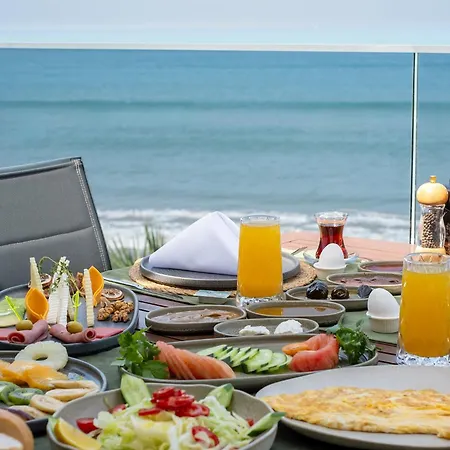 Tropic Club & - Hotell 3*