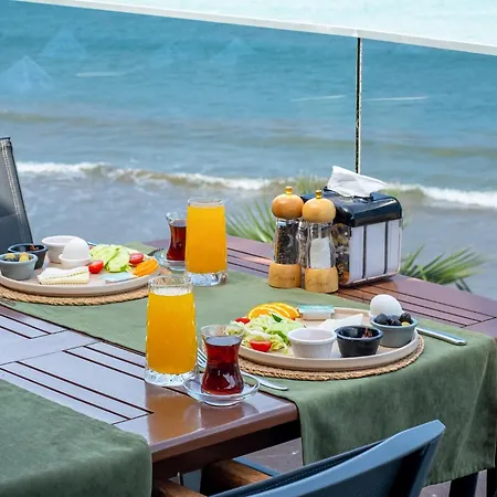 Tropic Club & - Hotell Side