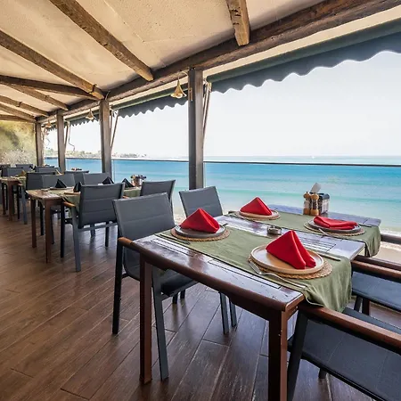 Tropic Club & - Hotell 3*