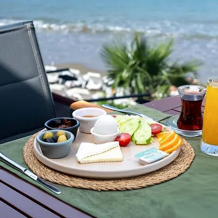 Tropic Club & - Hotell Side