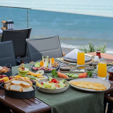 Tropic Club & - 3*